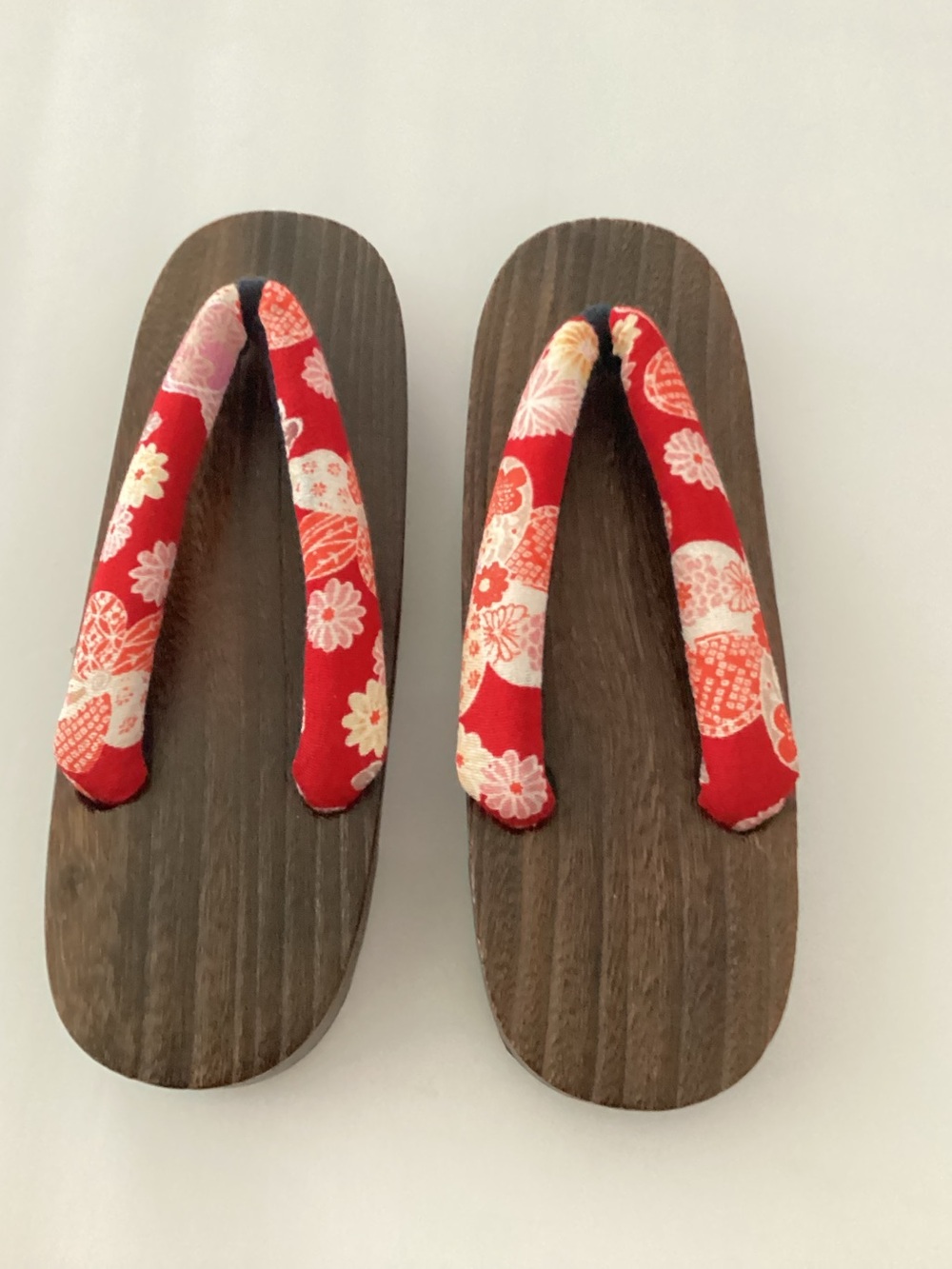 Women’s Japanese wooden Geta sandals